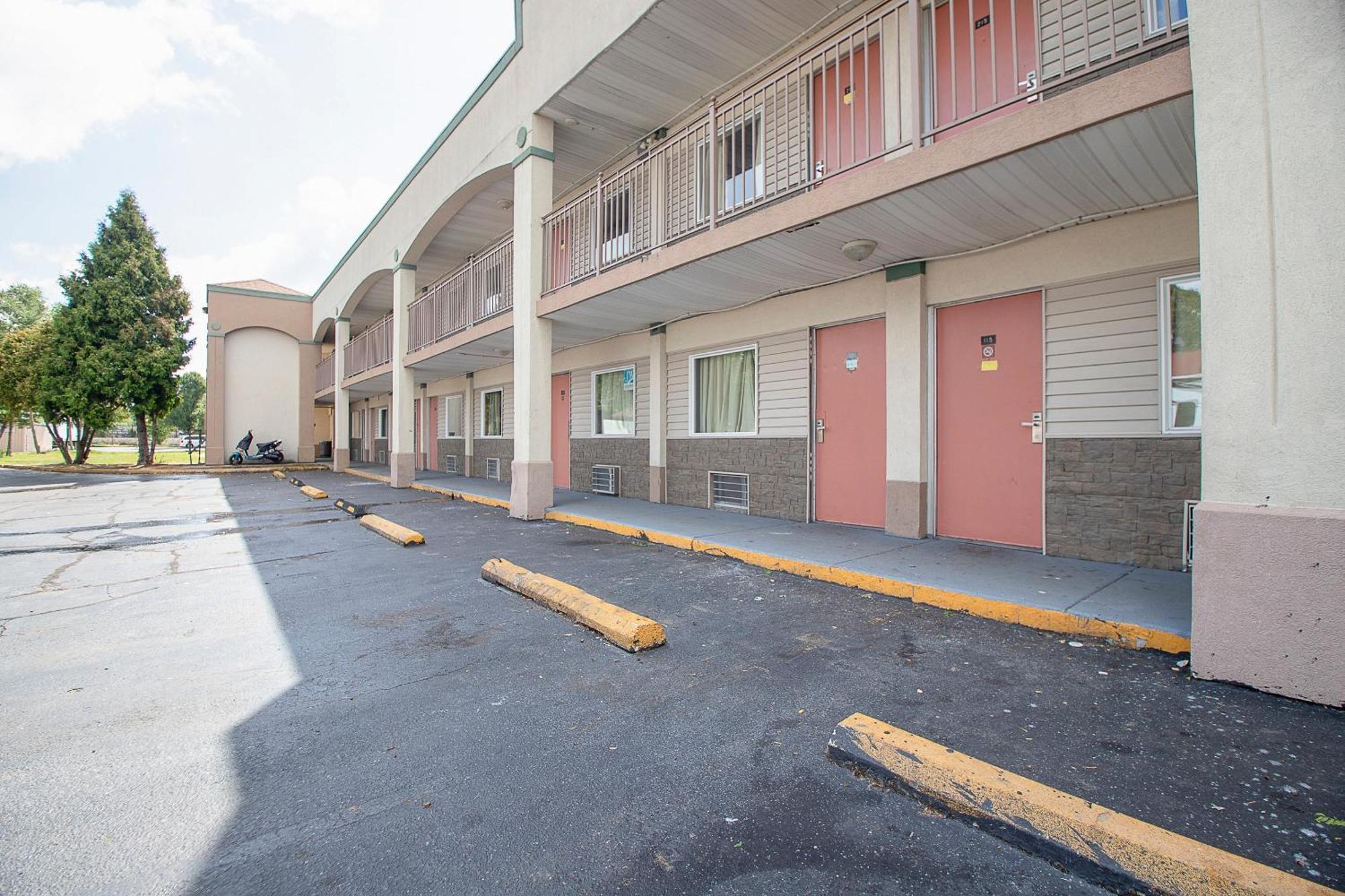 Hotel O Daylight Inn Elkhart I-90, In Eksteriør billede
