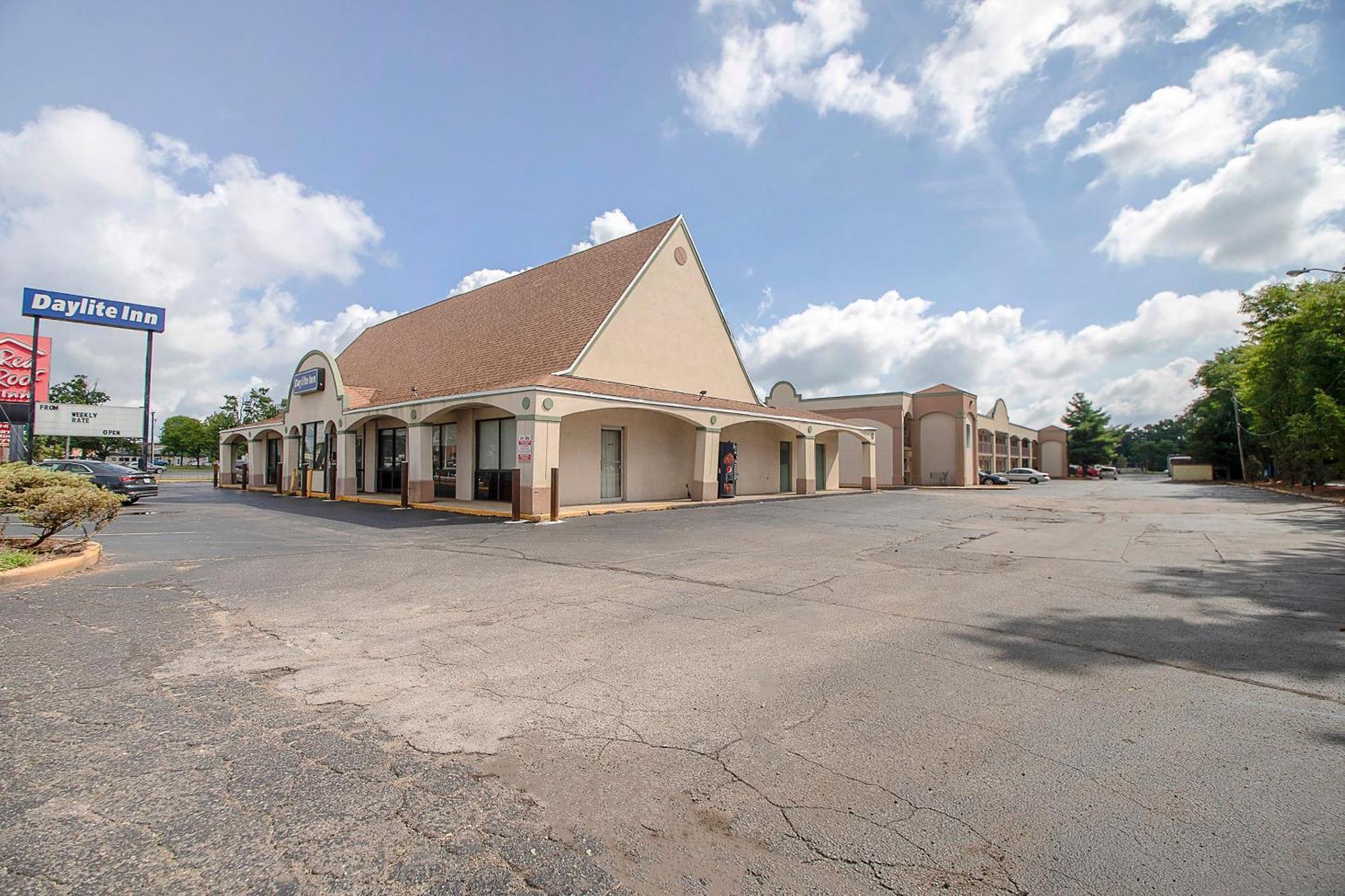 Hotel O Daylight Inn Elkhart I-90, In Eksteriør billede